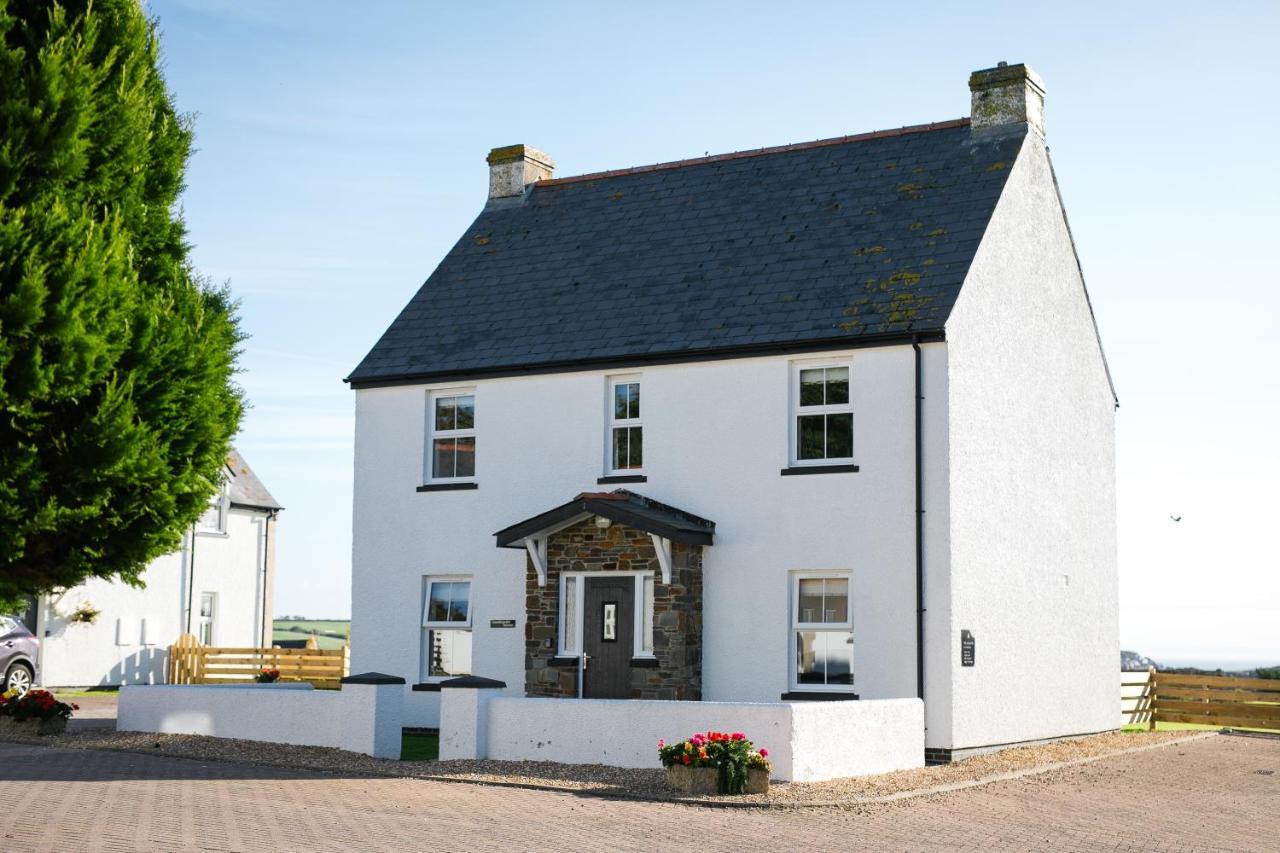 Celtic Haven Hotel Lydstep Bagian luar foto