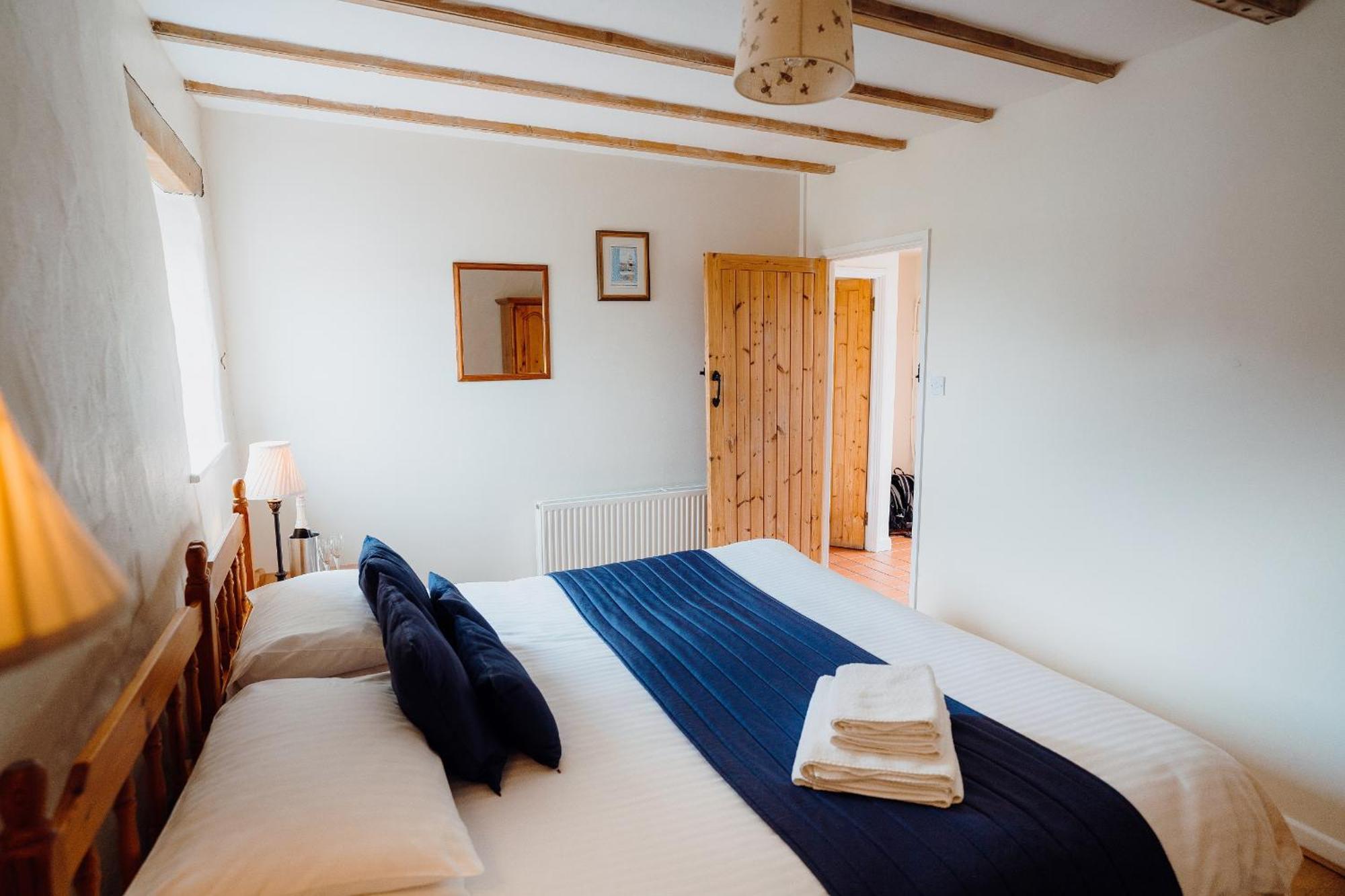 Celtic Haven Hotel Lydstep Bagian luar foto