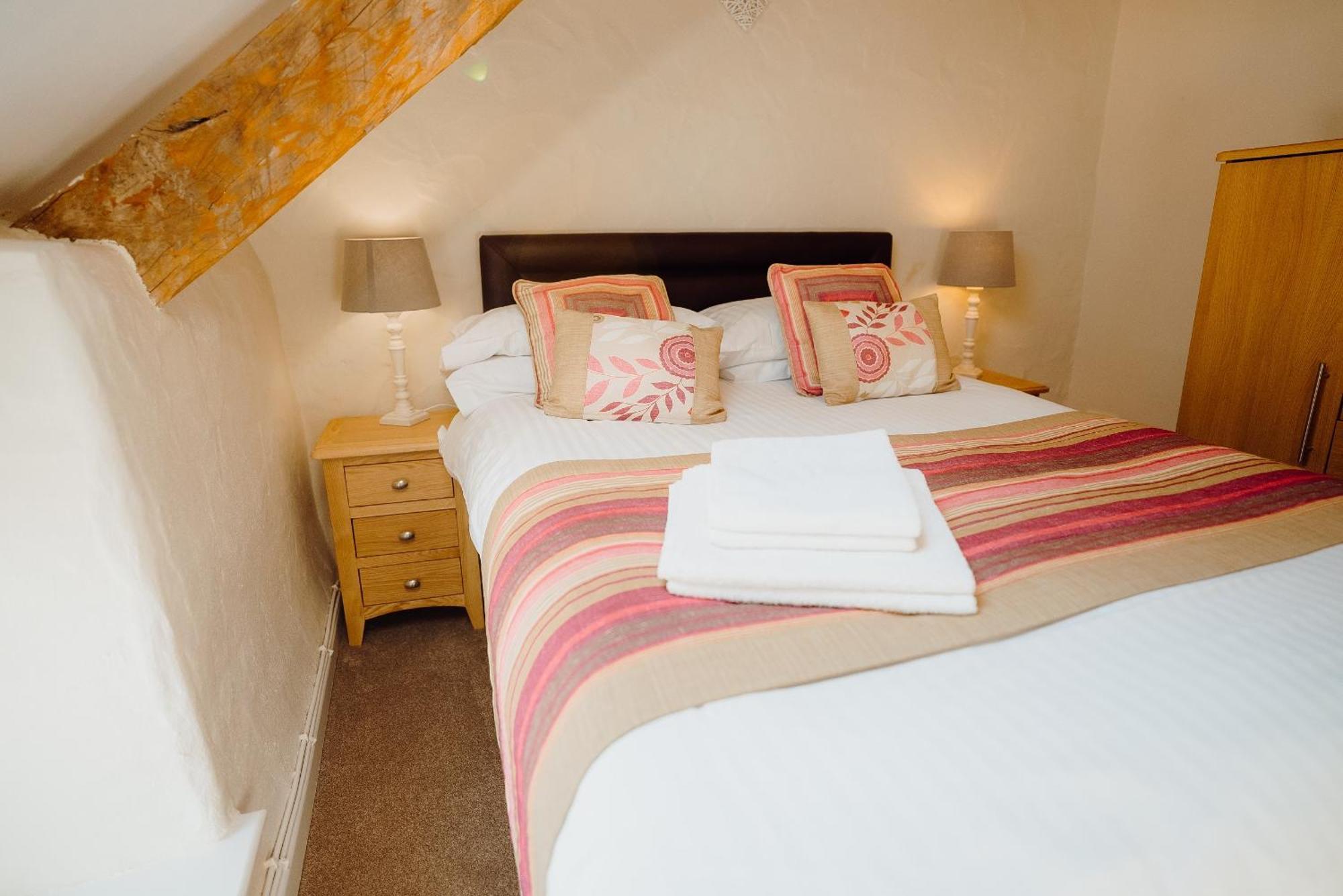 Celtic Haven Hotel Lydstep Bagian luar foto