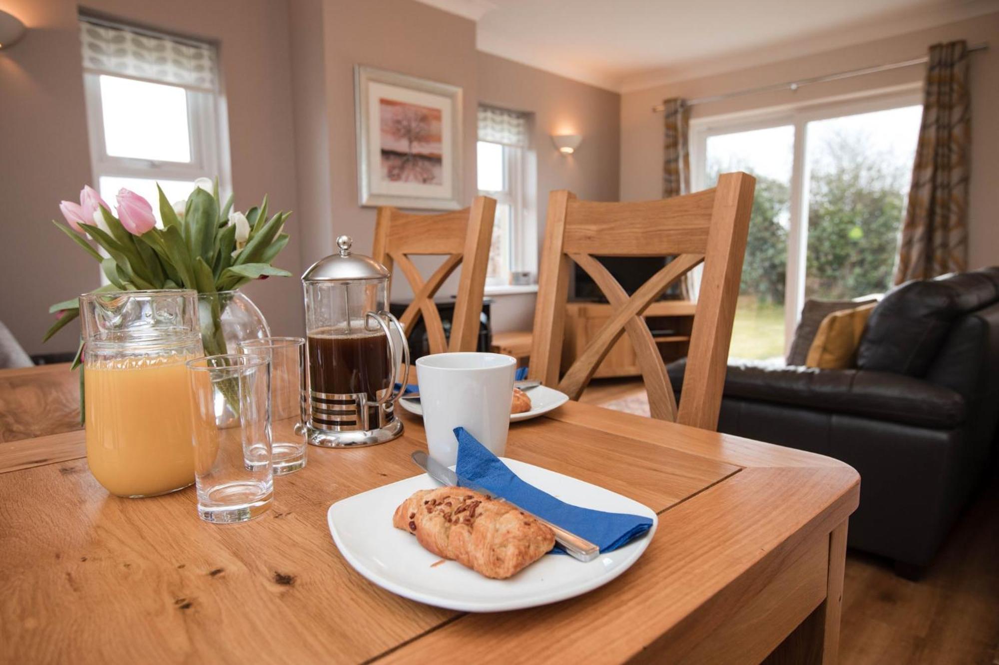 Celtic Haven Hotel Lydstep Bagian luar foto